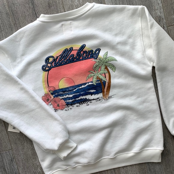 Billabong Tops - 🔥🔥BILLABONG - CHASE THE SKY SWEATSHIRT🔥🔥